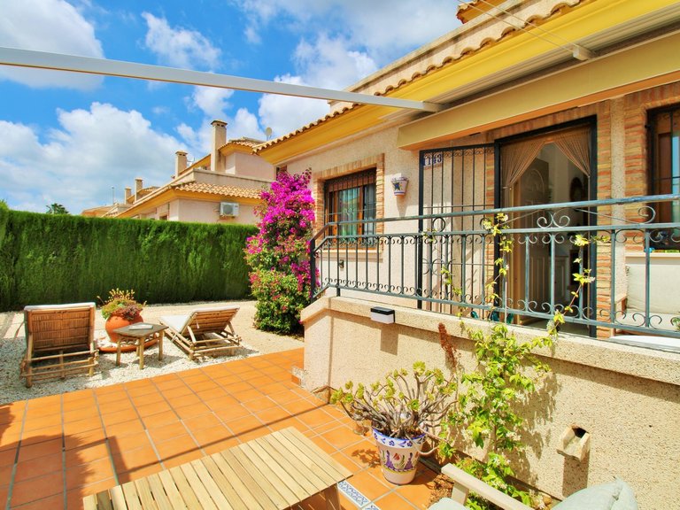 Town House for Sale in Villamartin, Alicante 3