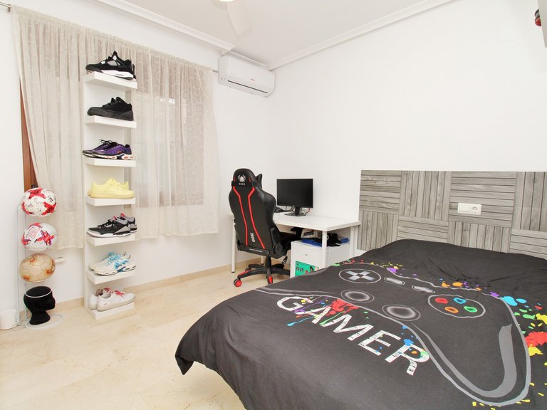 Town House for Sale in Villamartin, Alicante 13