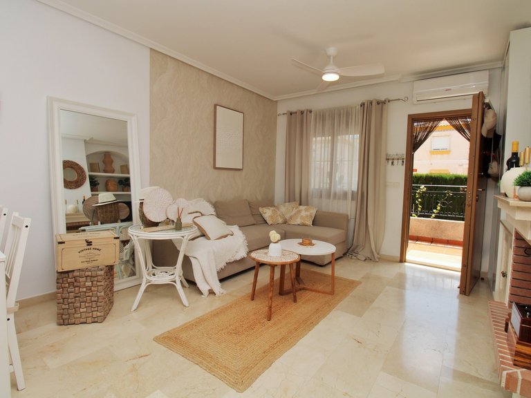 Town House for Sale in Villamartin, Alicante 9