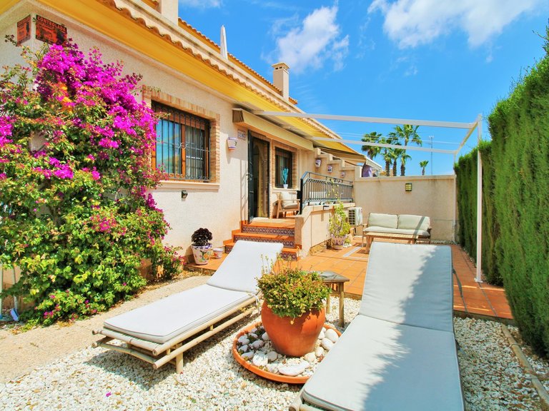 Town House for Sale in Villamartin, Alicante 4
