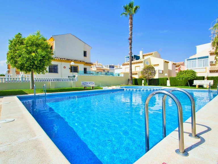 Town House for Sale in Playa Flamenca, Alicante 2