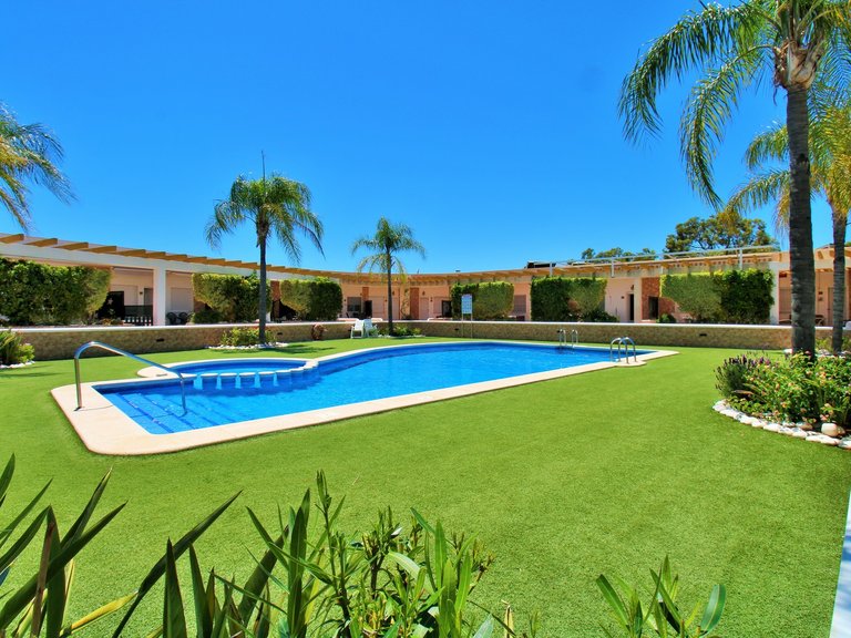 Villa for Sale in Mil Palmeras, Alicante 25