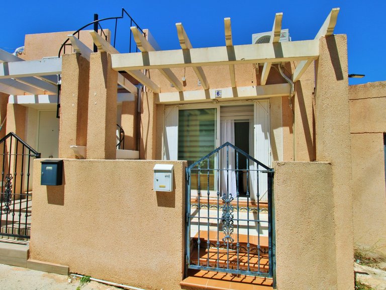 Villa for Sale in Villamartin, Alicante 1