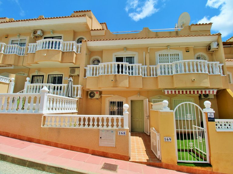 Town House for Sale in Villamartin, Alicante 1