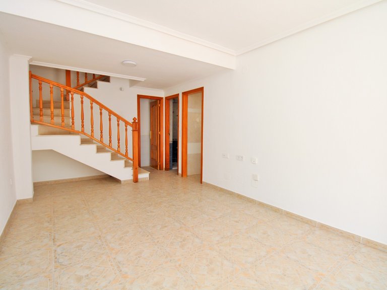 Town House for Sale in Playa Flamenca, Alicante 5