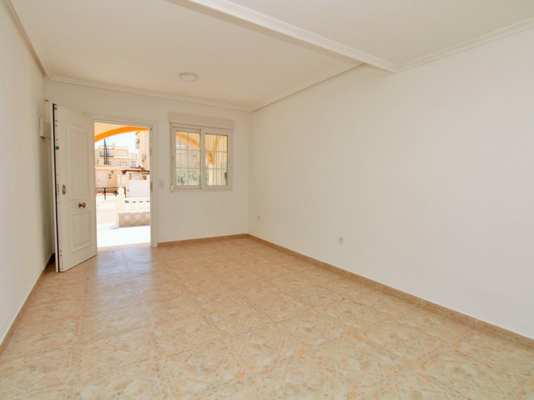 Town House for Sale in Playa Flamenca, Alicante 6
