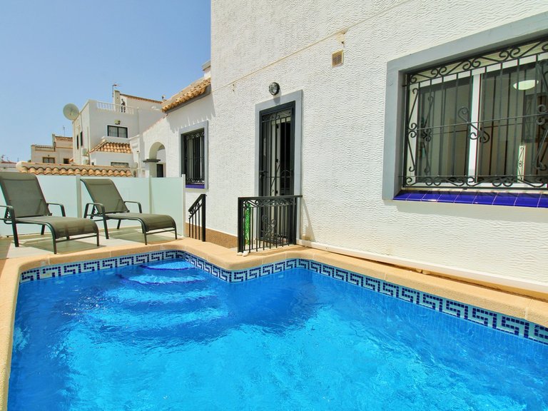 Town House for Sale in Los Altos, Alicante 2