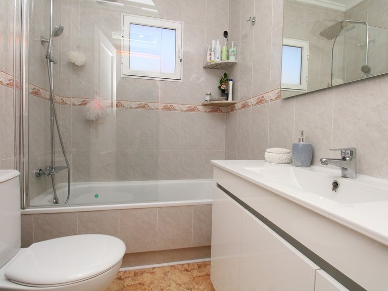 Apartment for Sale in Villamartin, Alicante 15