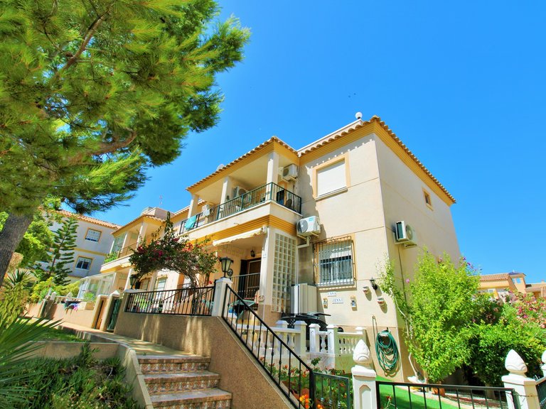 Apartment for Sale in Villamartin, Alicante 2