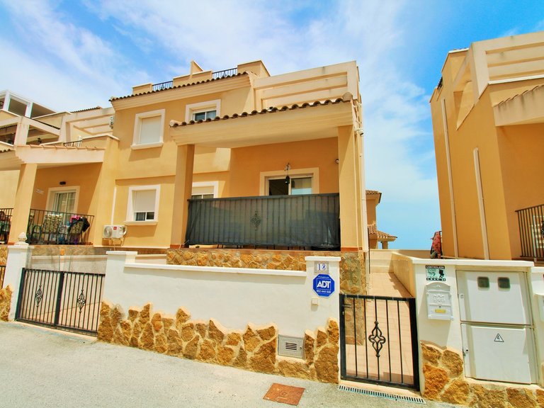Town House for Sale in San Miguel De Salinas, Alicante 1