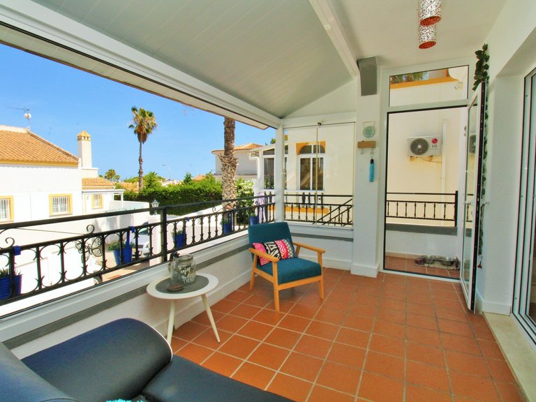 Villa for Sale in Villamartin, Alicante 4