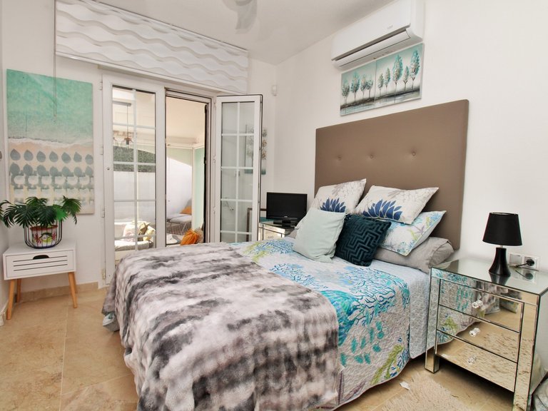Villa for Sale in Villamartin, Alicante 11