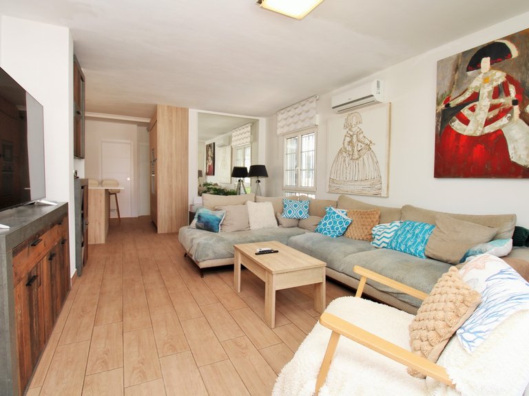 Villa for Sale in Villamartin, Alicante 5