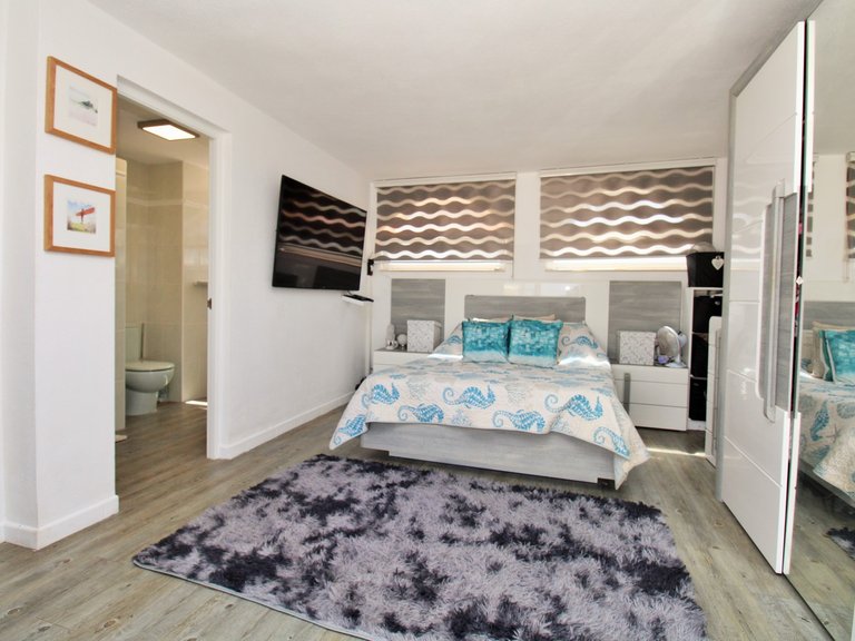 Villa for Sale in Villamartin, Alicante 19