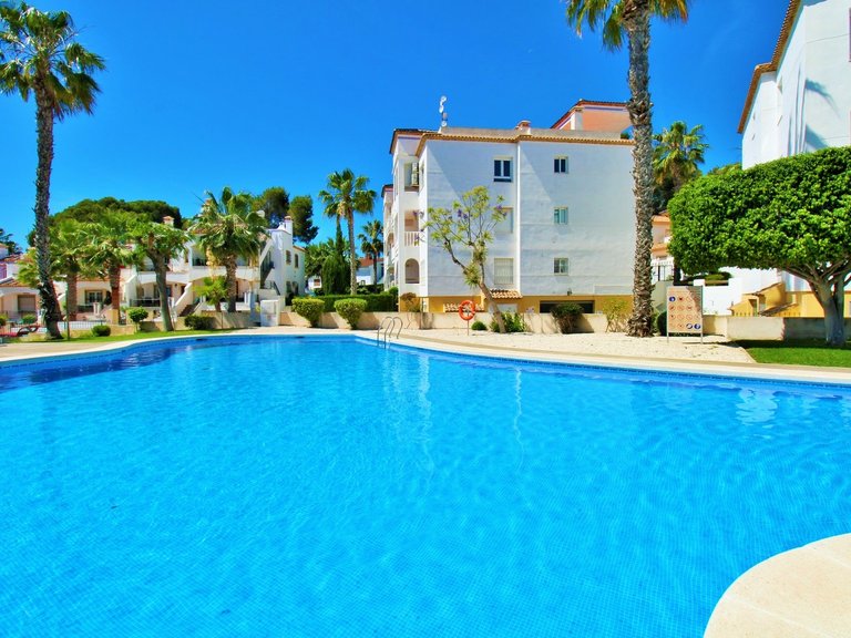 Town House for Sale in Villamartin, Alicante 2