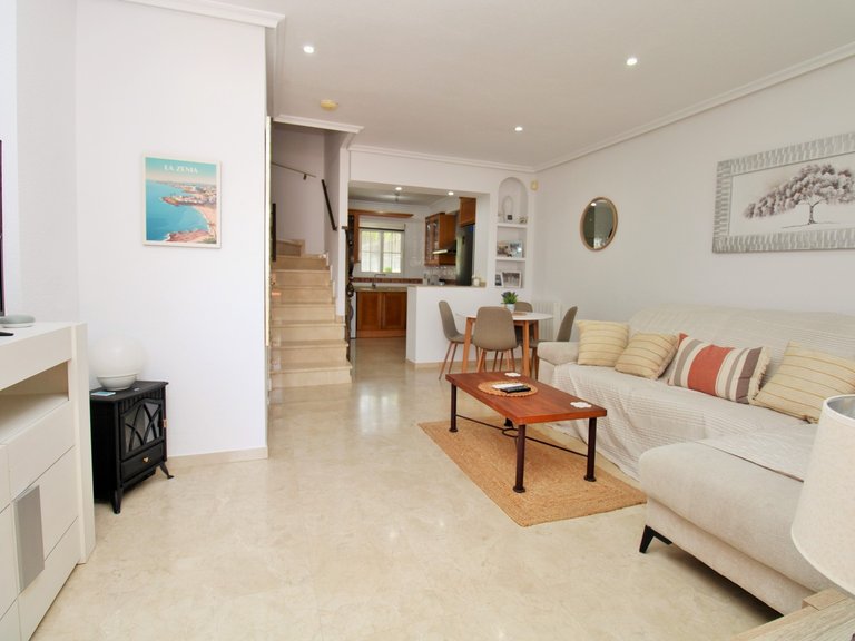 Town House for Sale in Villamartin, Alicante 4
