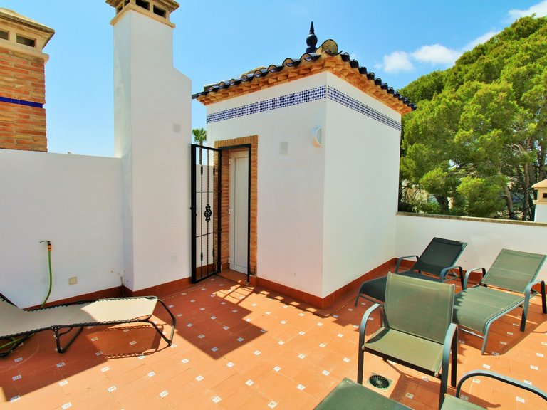Town House for Sale in Villamartin, Alicante 23