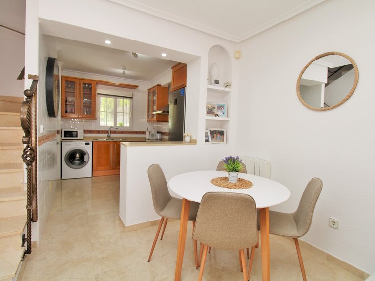 Town House for Sale in Villamartin, Alicante 6
