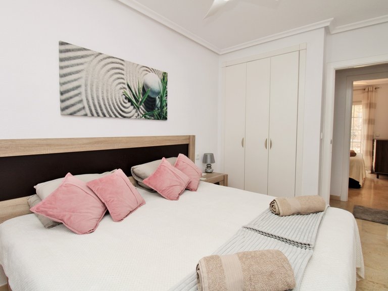 Town House for Sale in Villamartin, Alicante 21