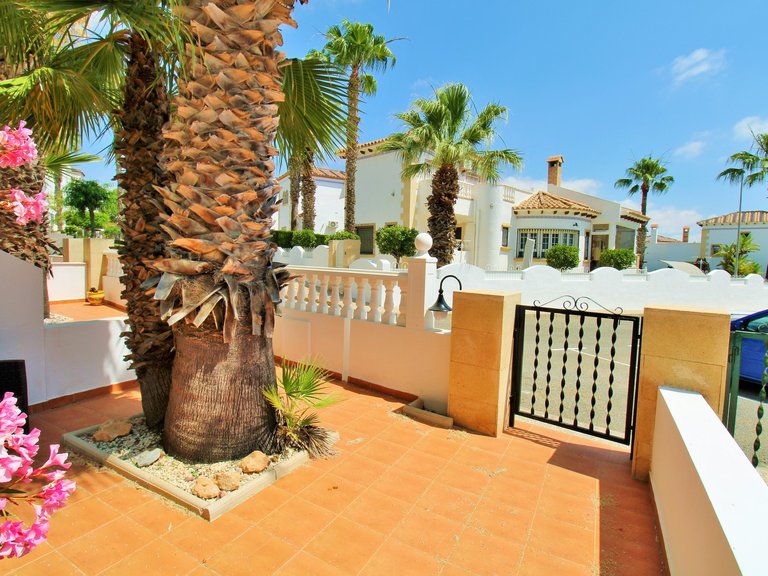 Town House for Sale in Villamartin, Alicante 26