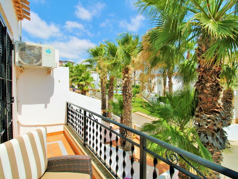 Town House for Sale in Villamartin, Alicante 17