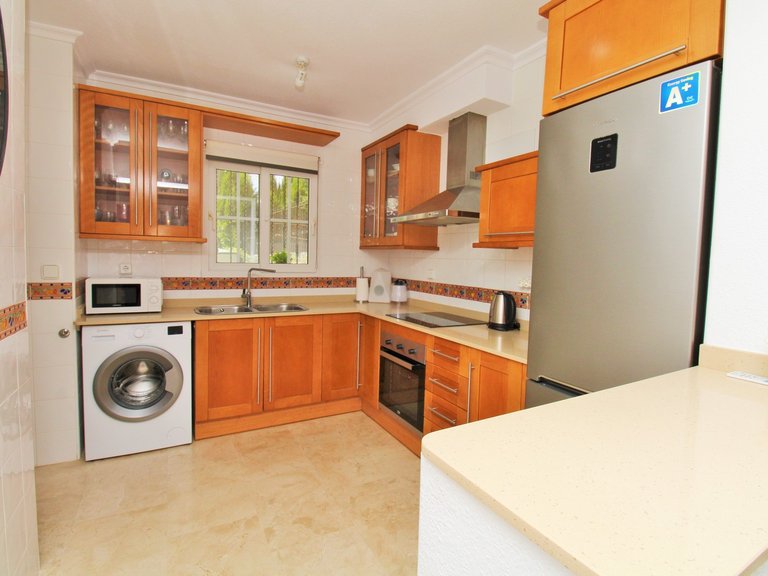 Town House for Sale in Villamartin, Alicante 8