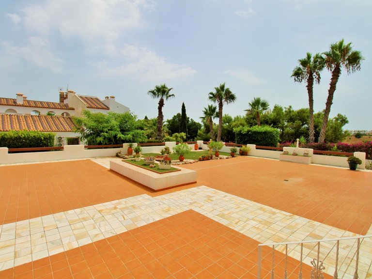 Apartment for Sale in Villamartin, Alicante 17
