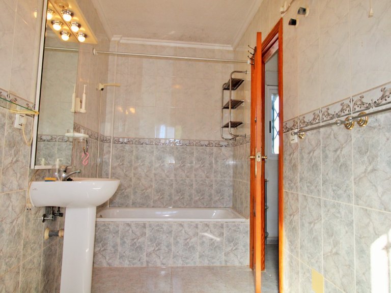 Town House for Sale in Villamartin, Alicante 20