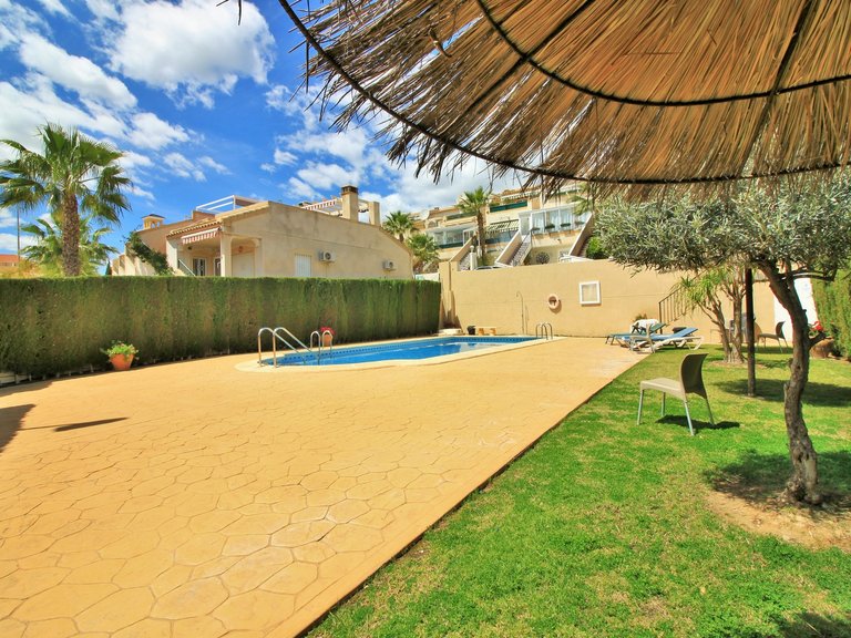 Town House for Sale in Villamartin, Alicante 38