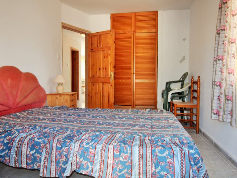 Town House for Sale in Villamartin, Alicante 28