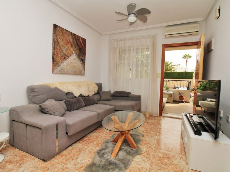 Apartment for Sale in Punta Prima, Alicante 7