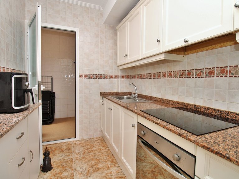 Apartment for Sale in Punta Prima, Alicante 10