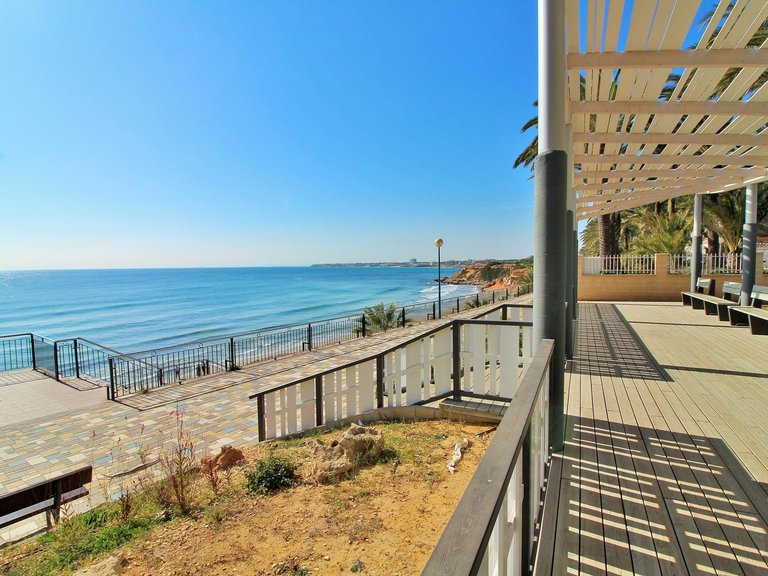 Apartment for Sale in Punta Prima, Alicante 31