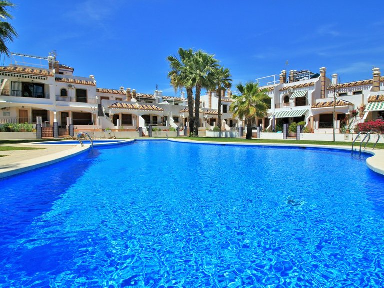 Apartment for Sale in Villamartin, Alicante 1