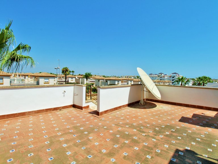 Apartment for Sale in Villamartin, Alicante 18