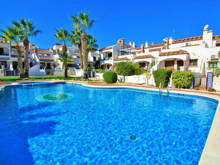 Apartment for Sale in Villamartin, Alicante 25