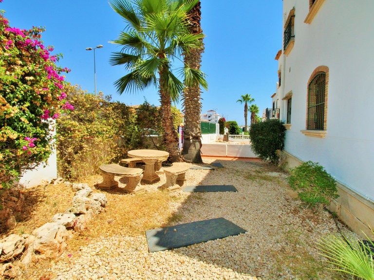 Apartment for Sale in Villamartin, Alicante 22