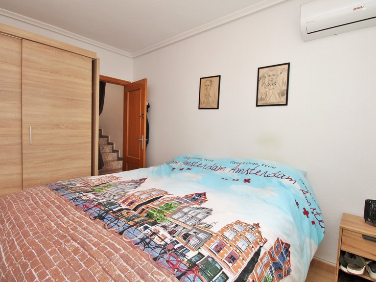 Town House for Sale in Villamartin, Alicante 13