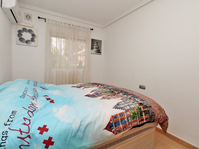 Town House for Sale in Villamartin, Alicante 12