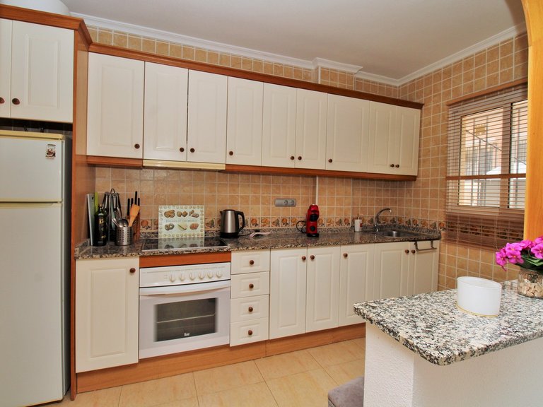 Town House for Sale in Villamartin, Alicante 9