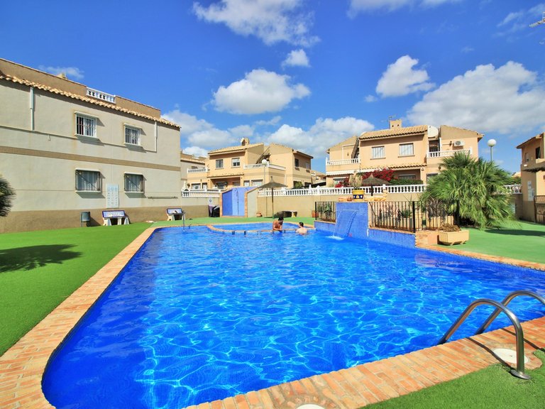 Town House for Sale in Villamartin, Alicante 2