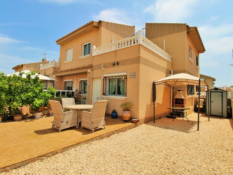 Town House for Sale in Villamartin, Alicante 1