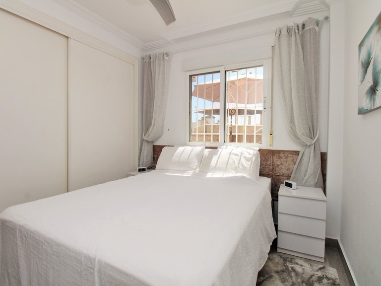 Apartment for Sale in Villamartin, Alicante 14