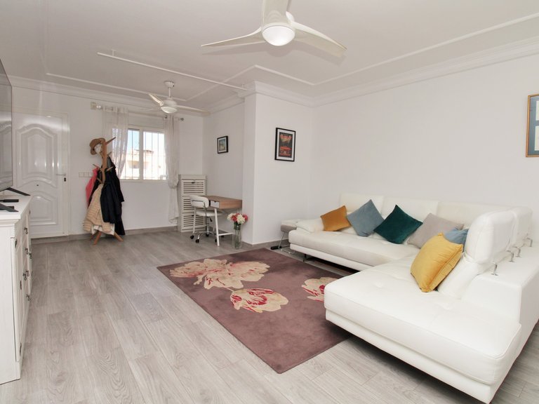 Apartment for Sale in Villamartin, Alicante 8