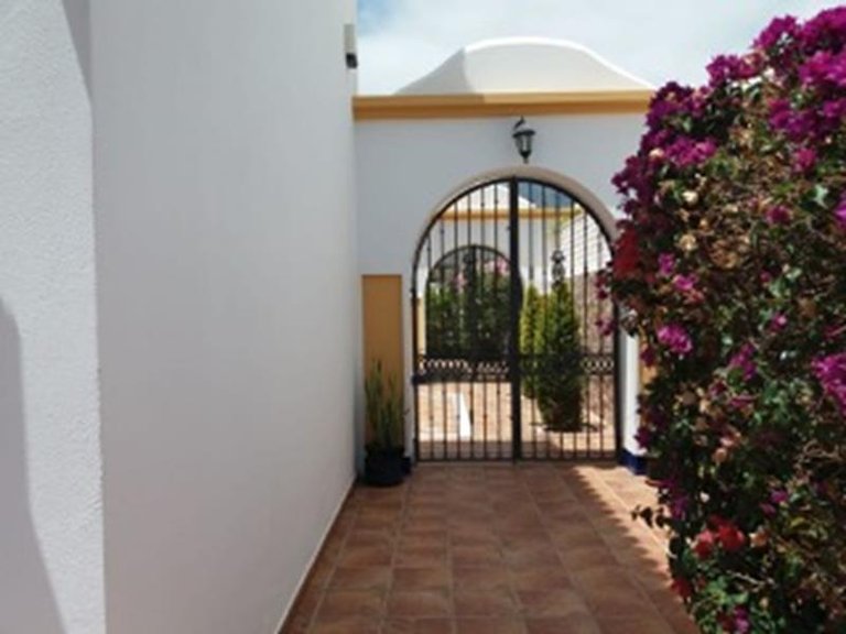 Villa for Sale in Costa Adeje, Tenerife, España 18
