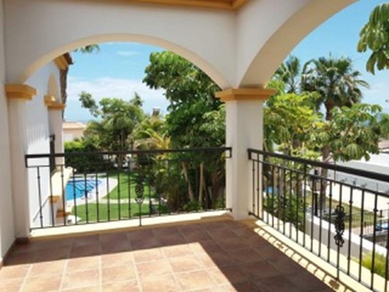 Villa for Sale in Costa Adeje, Tenerife, España 17