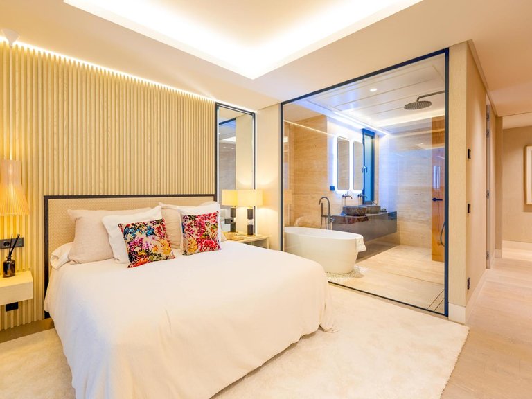 Apartment for Sale in Estepona, Malaga 10