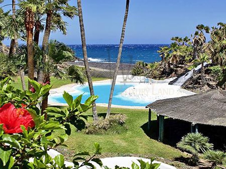 Villa for Sale in Amarilla Golf, Tenerife, España 7