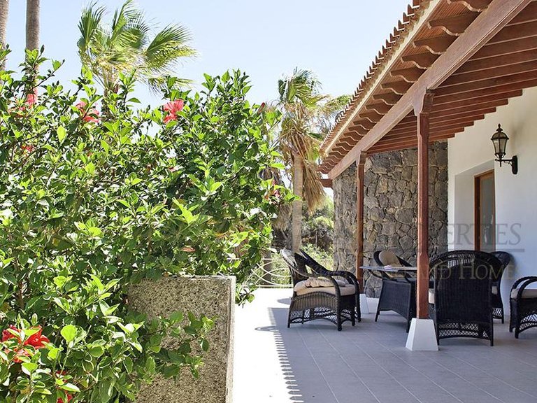 Villa for Sale in Amarilla Golf, Tenerife, España 8