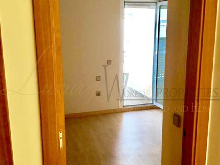 Town House for Sale in Costa Adeje, Tenerife, España 25